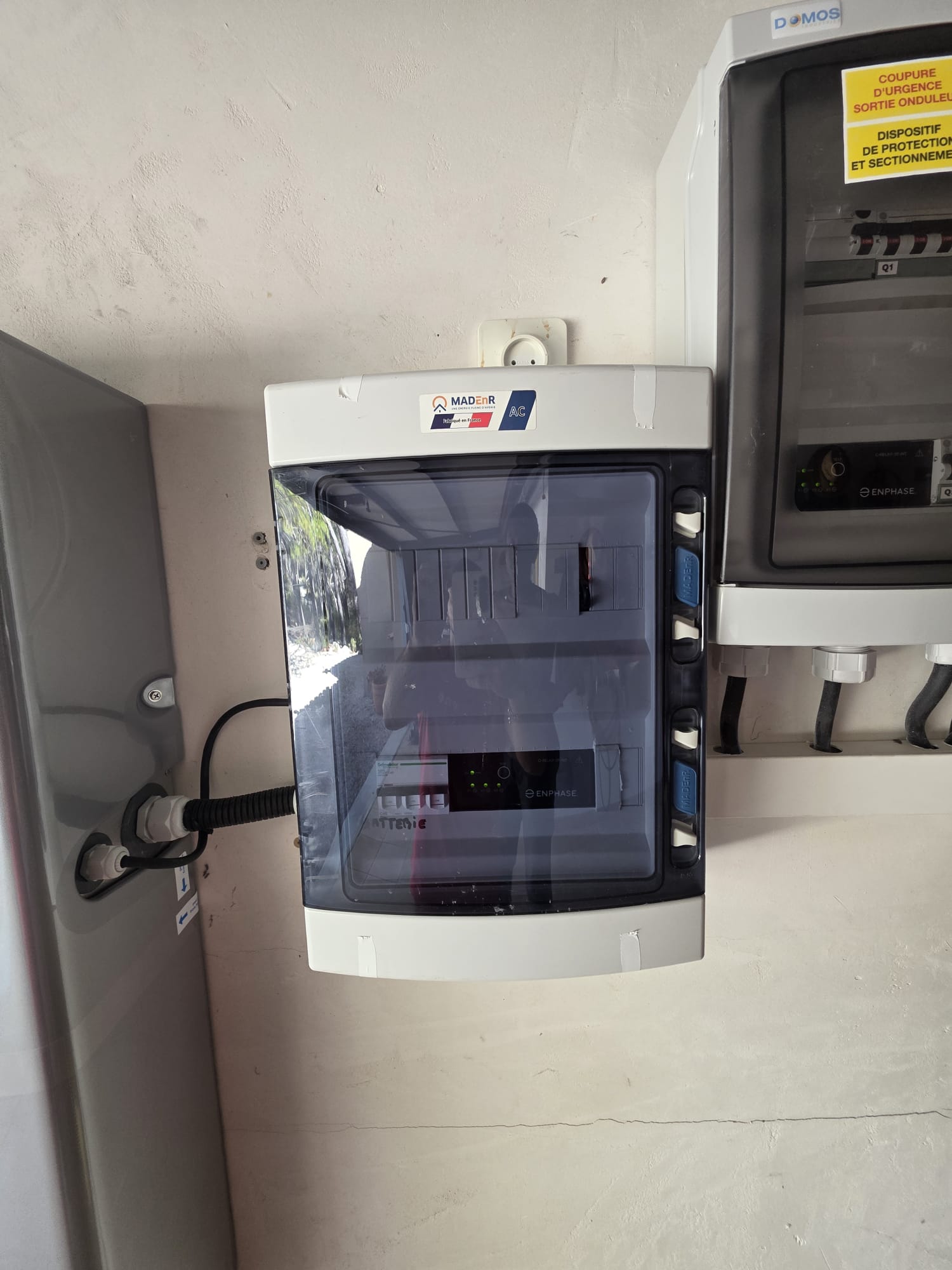 Première image de
              [MÉRINDOL] : INSTALLATION DE BATTERIES ENPHASE