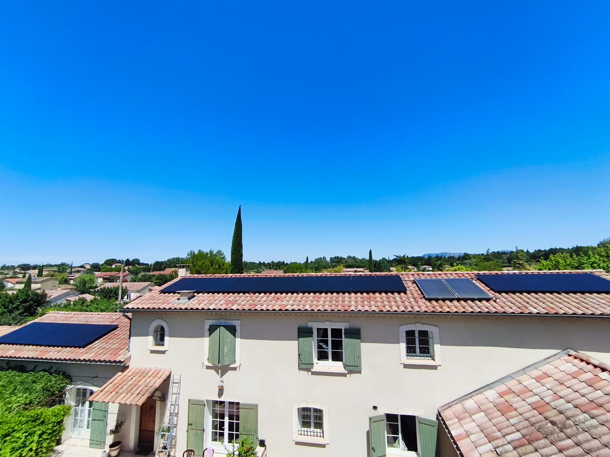 Première image de
              Installation photovoltaïque de 9,5 kWc à Monteux