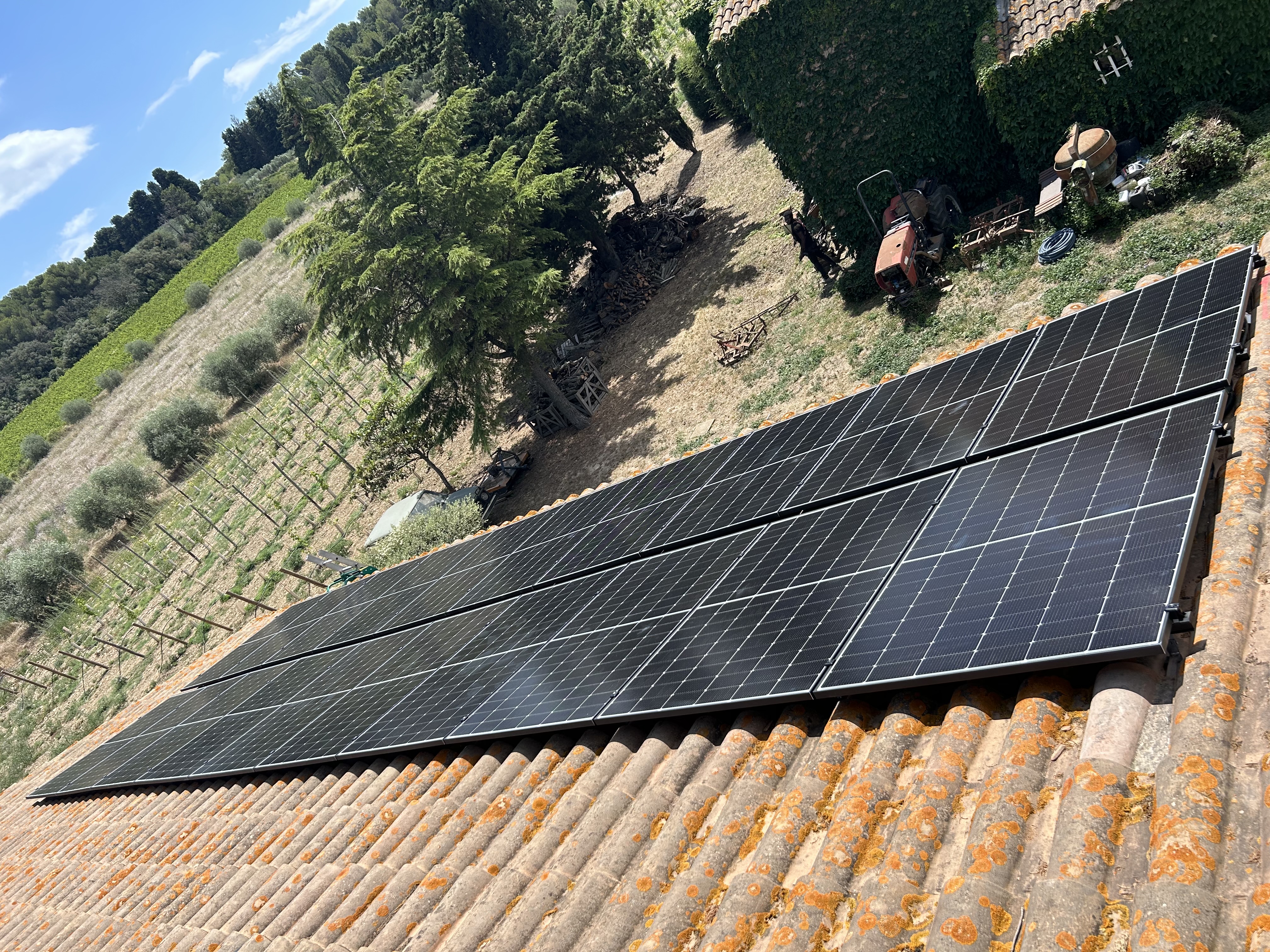 Première image de
              Installation photovoltaïque de 16,02 kWc à Morières-lès-Avignon
