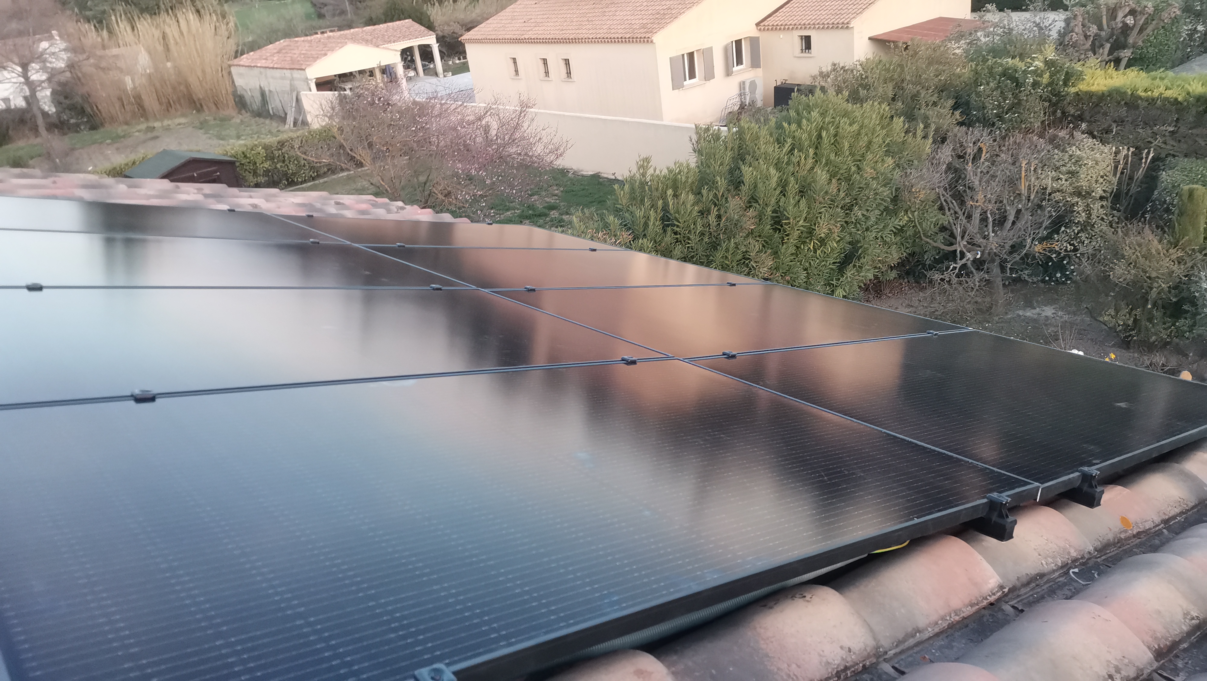 Première image de
              Installation photovoltaïque de 3 kWc à Saint-Saturnin-lès-Avignon