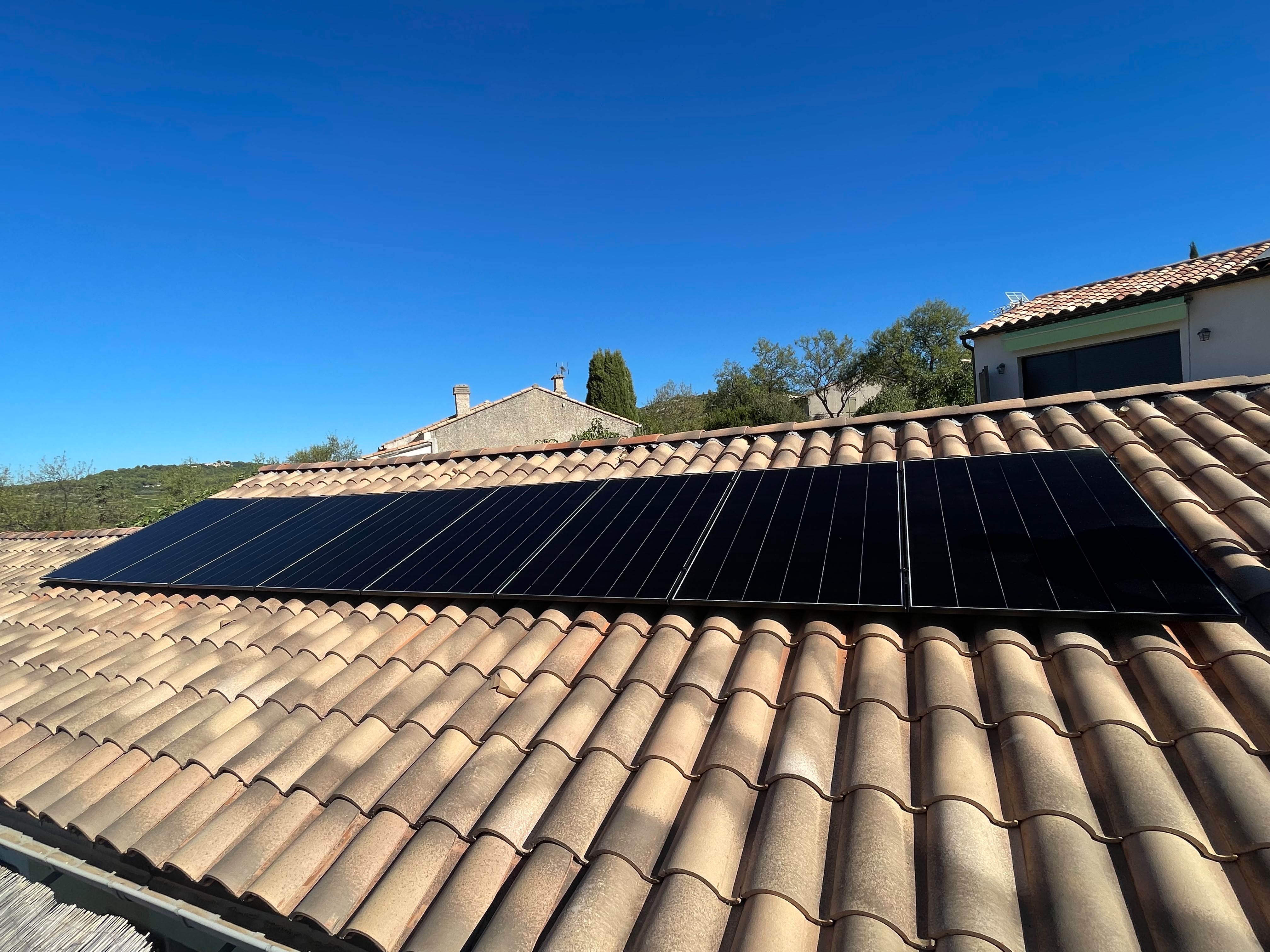 Première image de
              [MÉTHAMIS]: Installation de panneaux solaires photovoltaïque