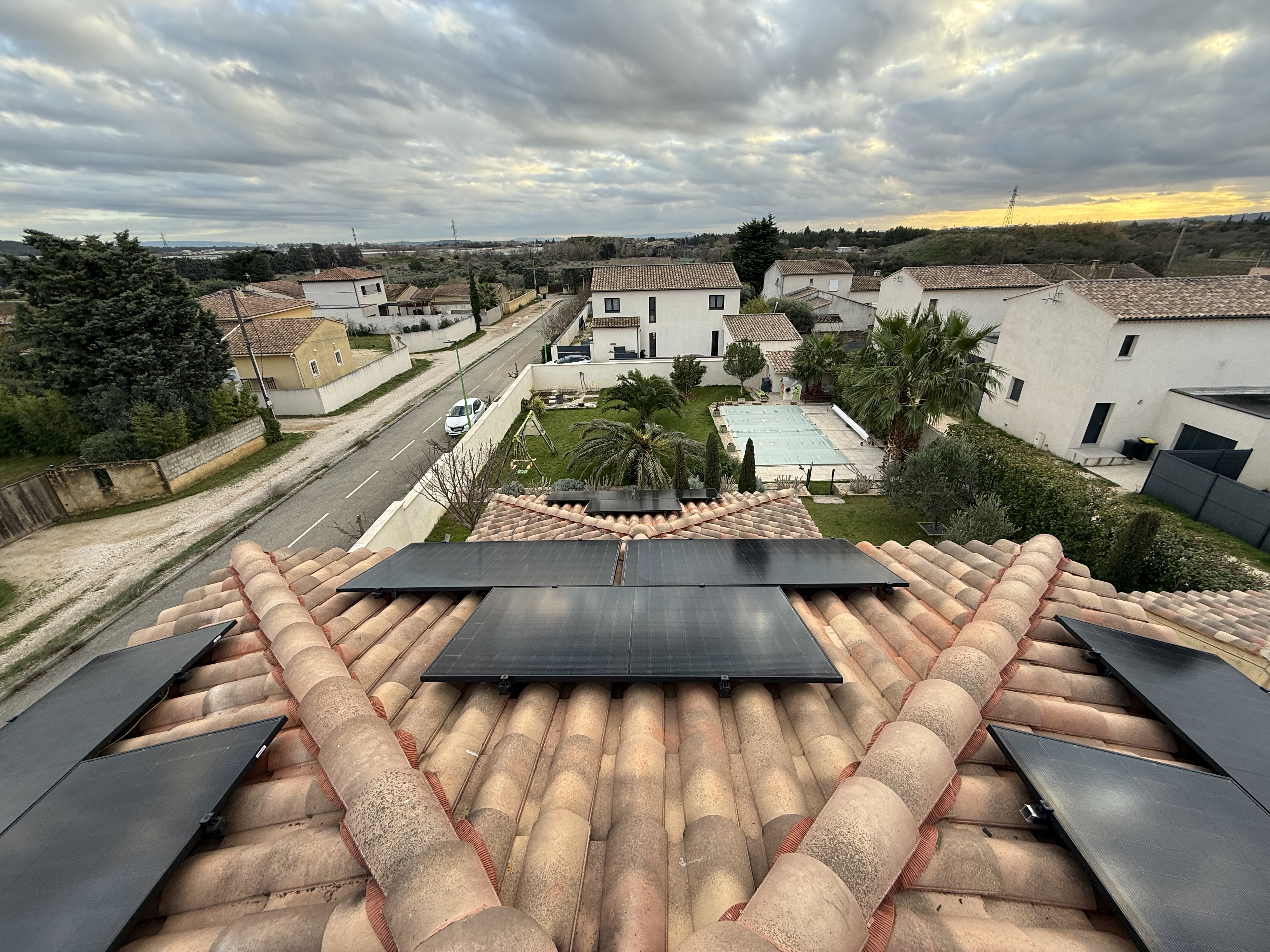 Première image de
              Installation photovoltaïque de 6 kWc à Bédarrides